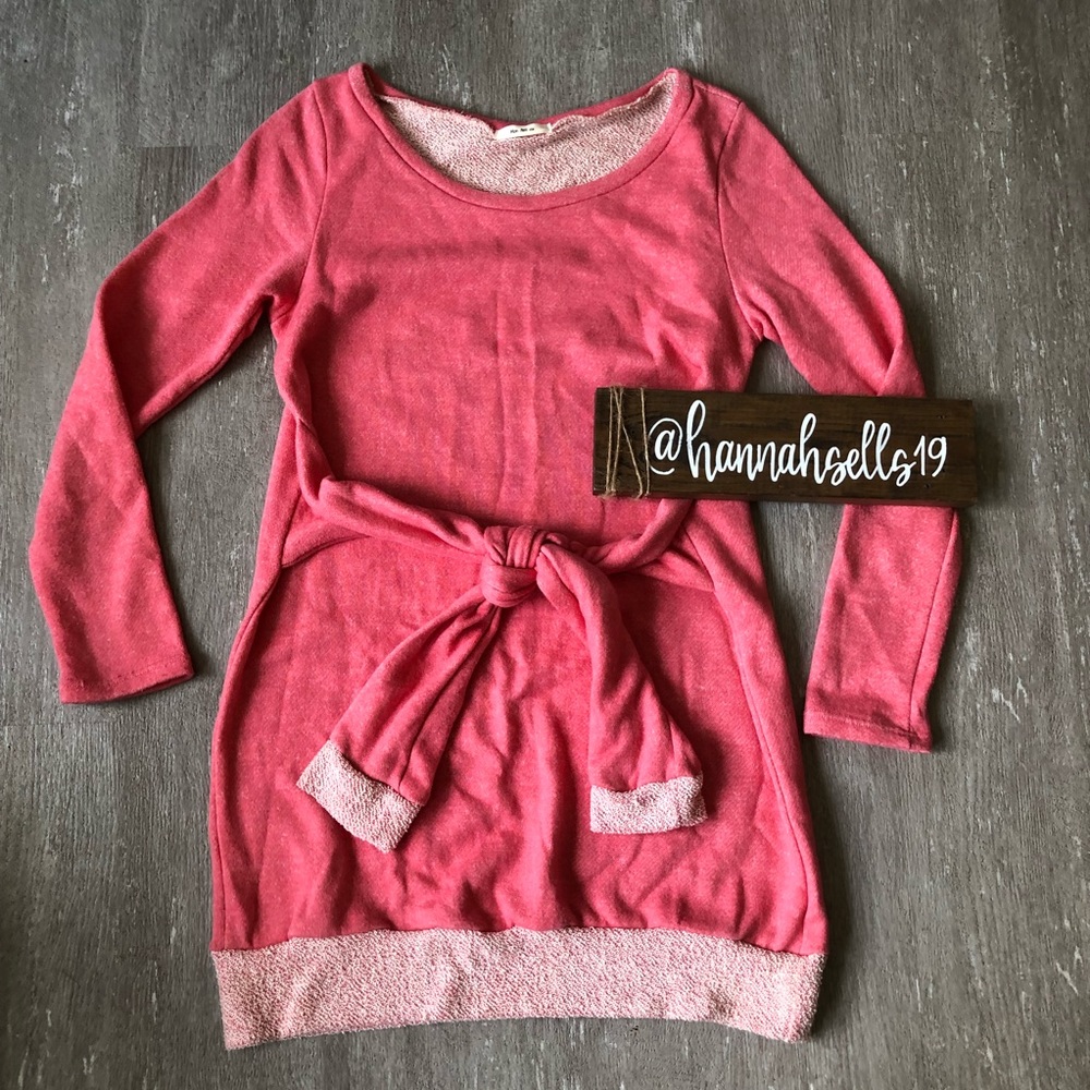 Mon Ami Sweater Size Small